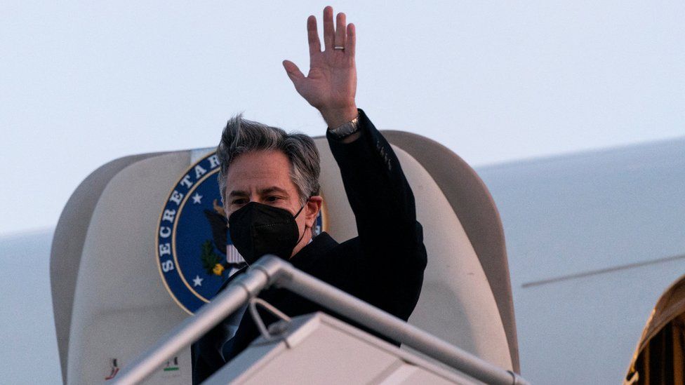Ukraine: Blinken arrives in Kyiv amid Russia invasion fears