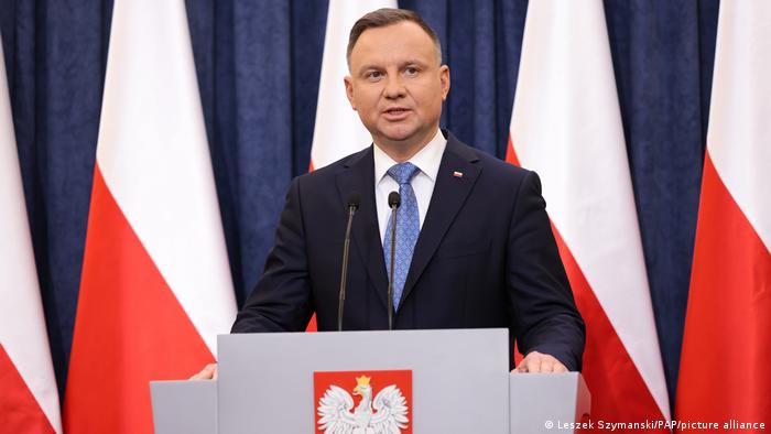 Poland: President seeks closure of court body to end EU row