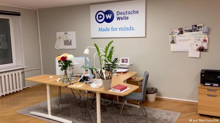 German anger as Russia shuts international broadcaster Deutsche Welle