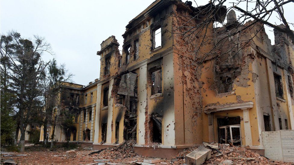 Russia committing war crimes, Ukraine president says