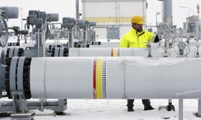 Russia threatens to stop supplying gas if not paid in roubles
