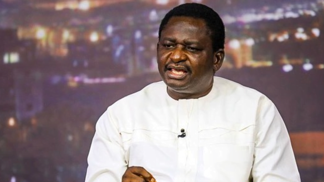 Buhari’s aide, Adesina, accuses Nigerians of not encouraging president to do more
