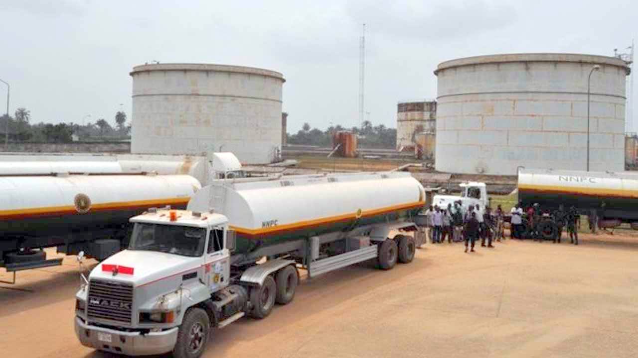NNPC releases another 516.4m litres of petrol to Nigerians