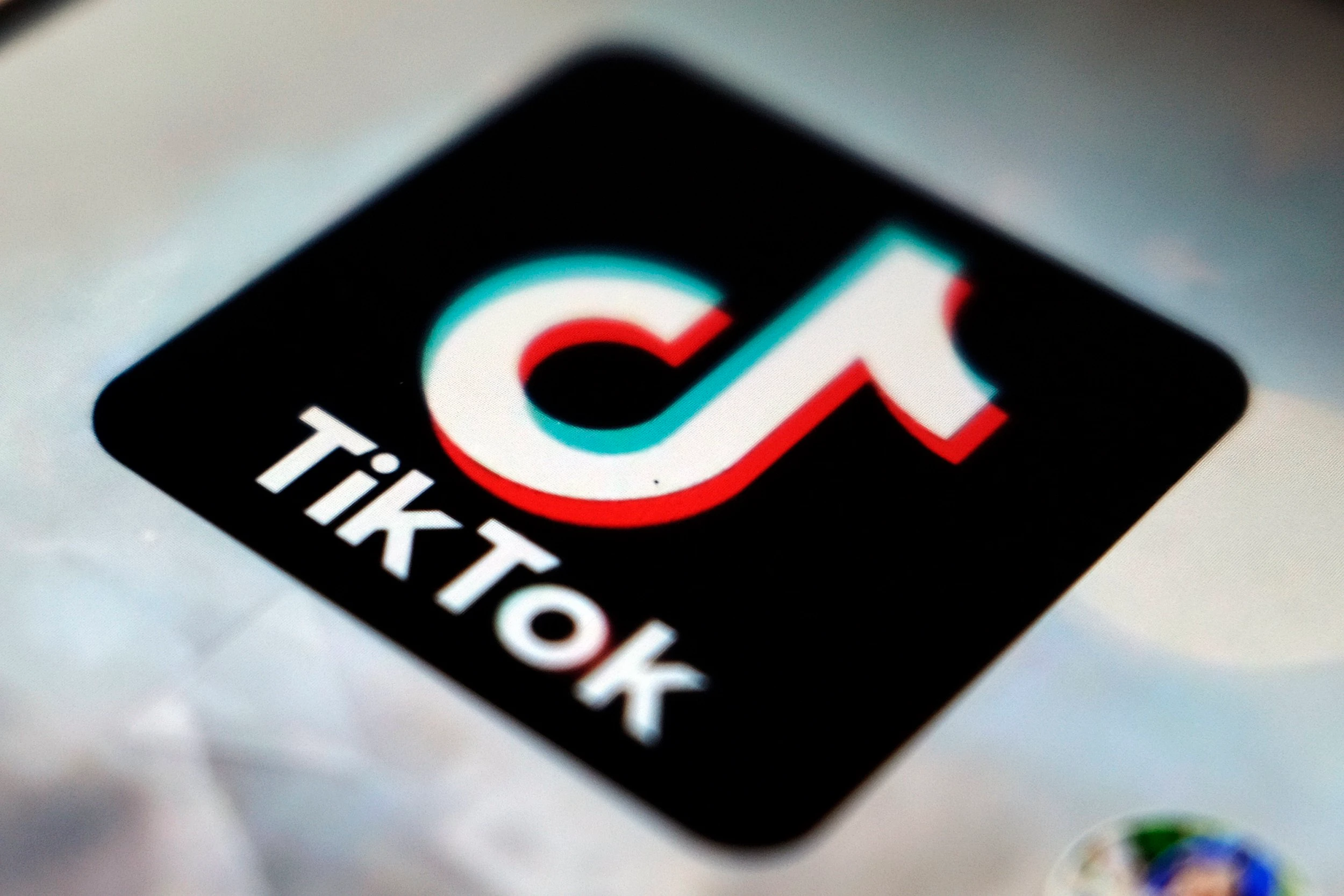 Users frustrated as TikTok suffers outage