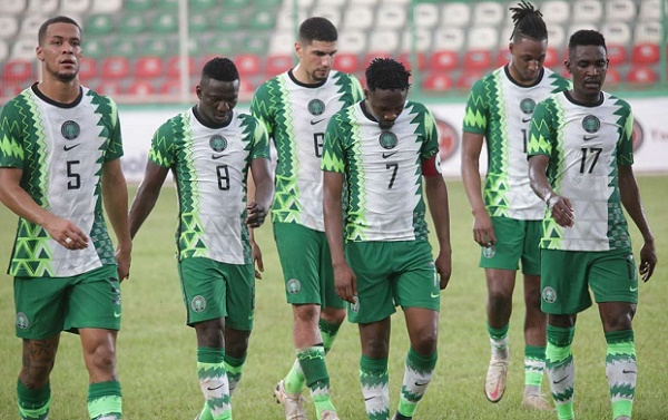 Wobbling Eagles out of Qatar 2022