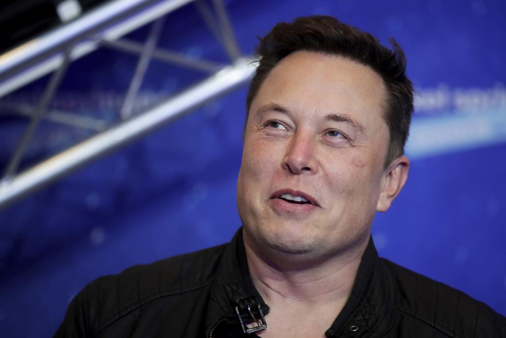 Judge rejects Elon Musk’s bid to free tweets from oversight