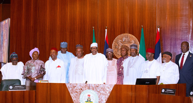 Buhari bids farewell to outgoing ministers