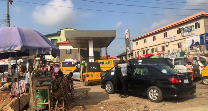 Anxiety in Lagos as petrol queues resurface