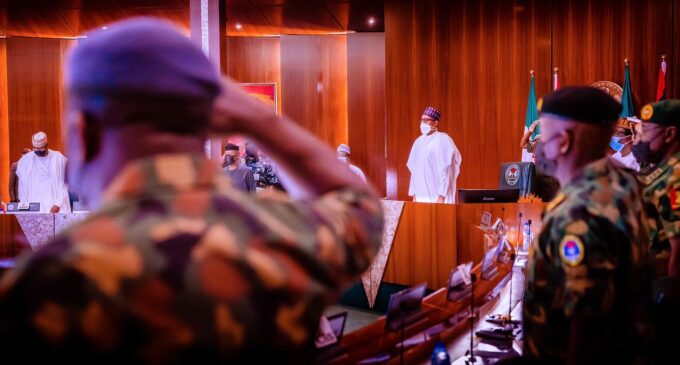 Buhari meets ministers, service chiefs over Kuje prison attack