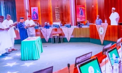 Buhari warns new ministers against corruption