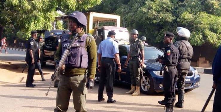 Hoodlums Attack Police Station In Ondo, Kill Policeman On Duty