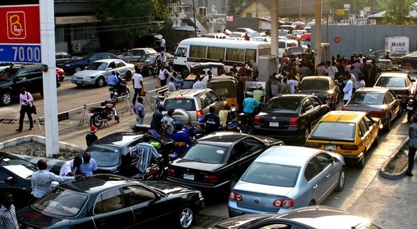 Marketers deny FG’s N74bn payment, warn of massive fuel queues