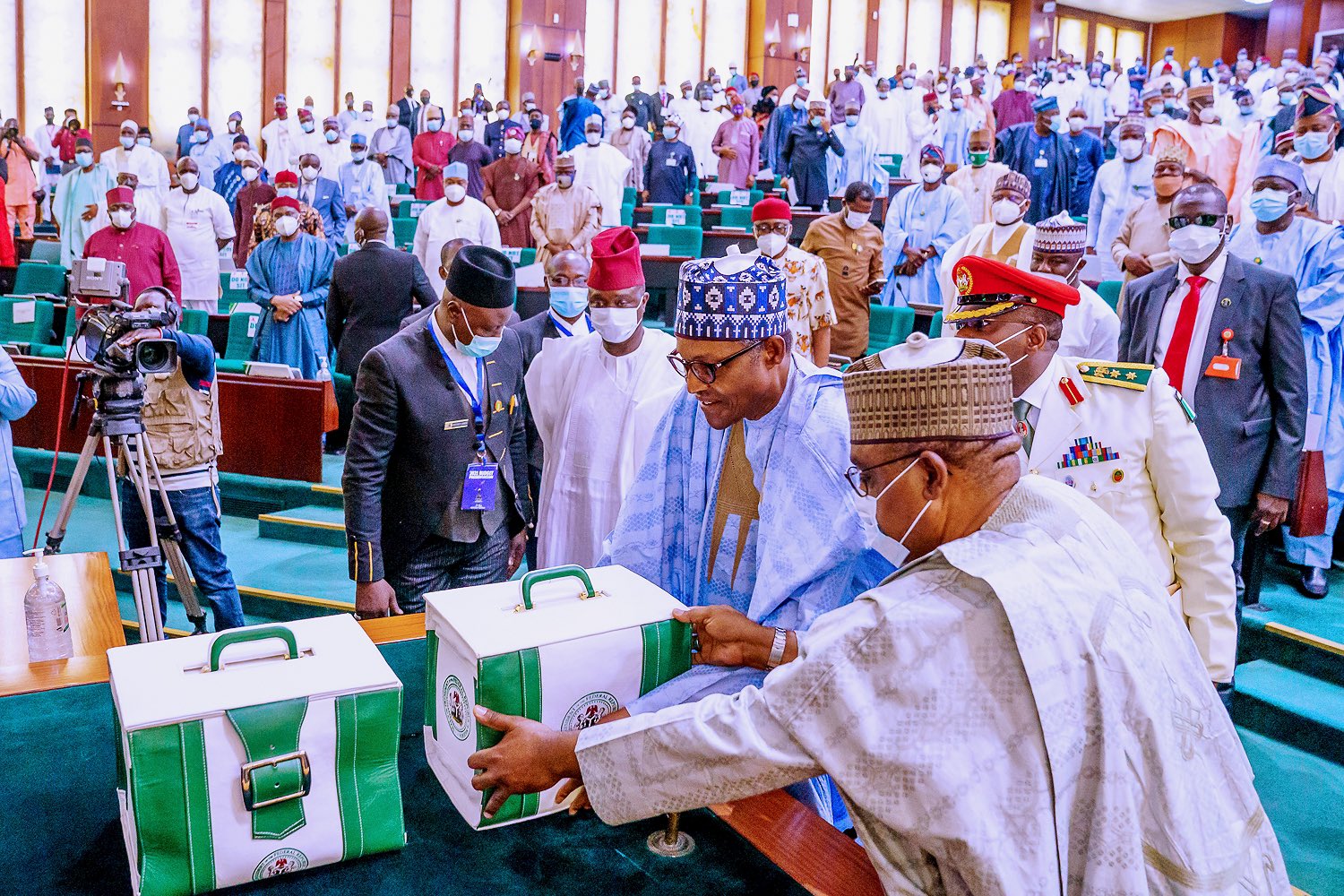 Buhari Presents N19.76trn 2023 Budget Proposal To NASS